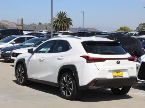 Certified 2025 Lexus UX 300h FWD image 19