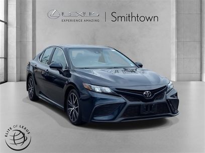 Used 2021 Toyota Camry SE w/ Cold Weather Package