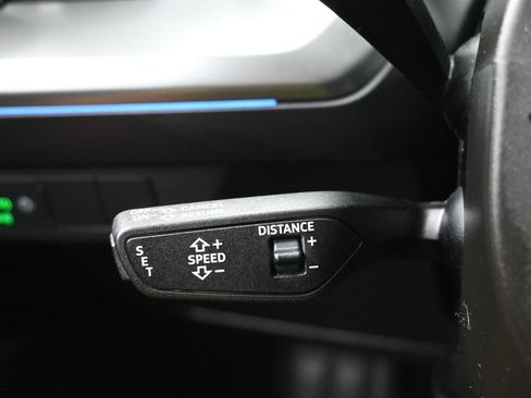 Used 2022 Audi Q4 e-tron Premium Plus w/ Premium Plus AWD/4WD image 25