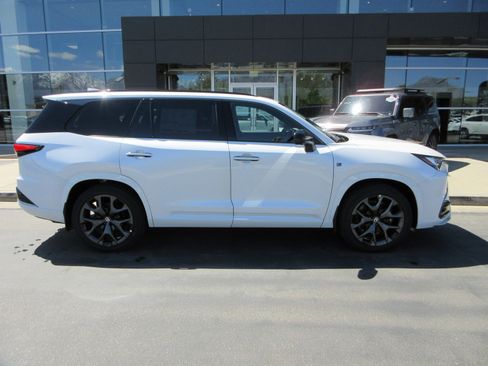 New 2026 Lexus TX 500h AWD image 12