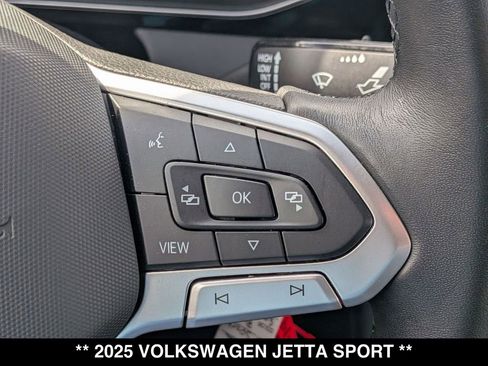 Used 2025 Volkswagen Jetta Sport FWD image 7