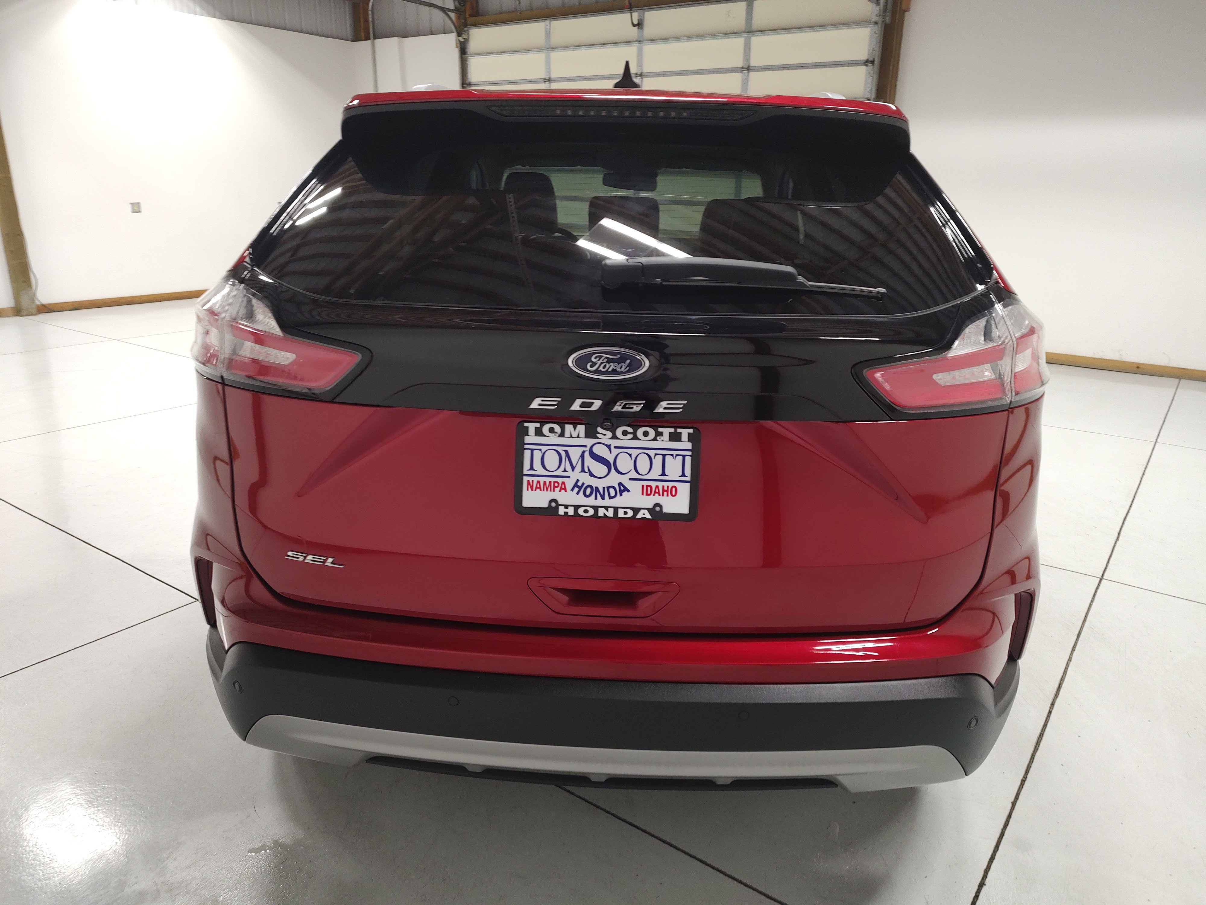 Used 2021 Ford Edge SEL w/ Convenience Package FWD image 12