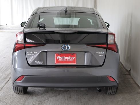 Used 2020 Toyota Prius XLE image 22
