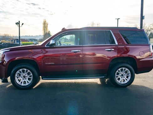 Used 2017 GMC Yukon SLT image 9