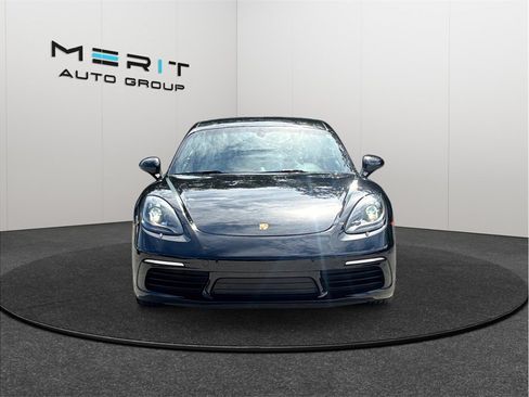 Used 2019 Porsche 718 Cayman RWD image 3