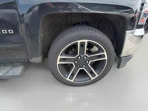 Used 2017 Chevrolet Silverado 1500 LT w/ All Star Edition AWD/4WD image 10