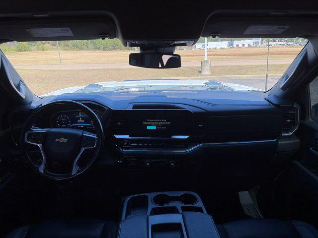 Used 2024 Chevrolet Silverado 2500 LTZ AWD/4WD image 9