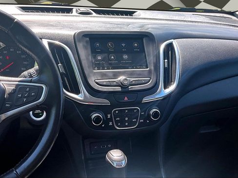 Used 2019 Chevrolet Equinox LT FWD image 6