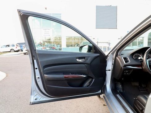 Used 2017 Acura TLX V6 SH-AWD w/ Technology Pkg image 26
