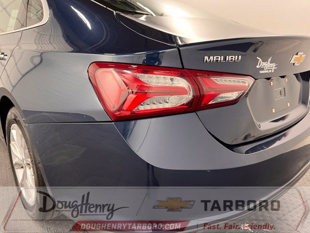 Used 2020 Chevrolet Malibu LT FWD image 11
