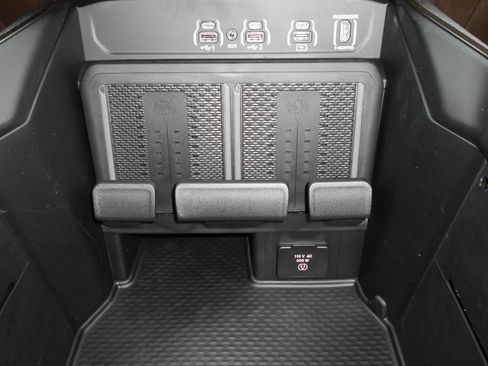 New 2026 RAM 1500 Limited image 25