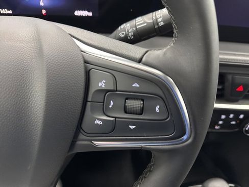 Used 2024 Buick Encore GX Sport Touring image 12