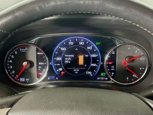 Used 2021 GMC Acadia Denali w/ Denali Technology Package image 16