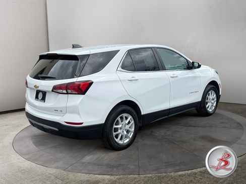 Used 2022 Chevrolet Equinox LT AWD/4WD image 7