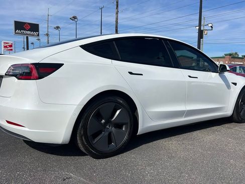 Used 2021 Tesla Model 3 Standard Range Plus image 8