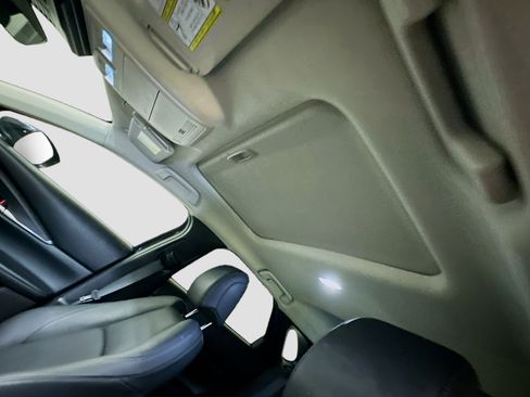 Used 2025 MAZDA CX-30 AWD 2.5 S w/ Preferred Package image 27