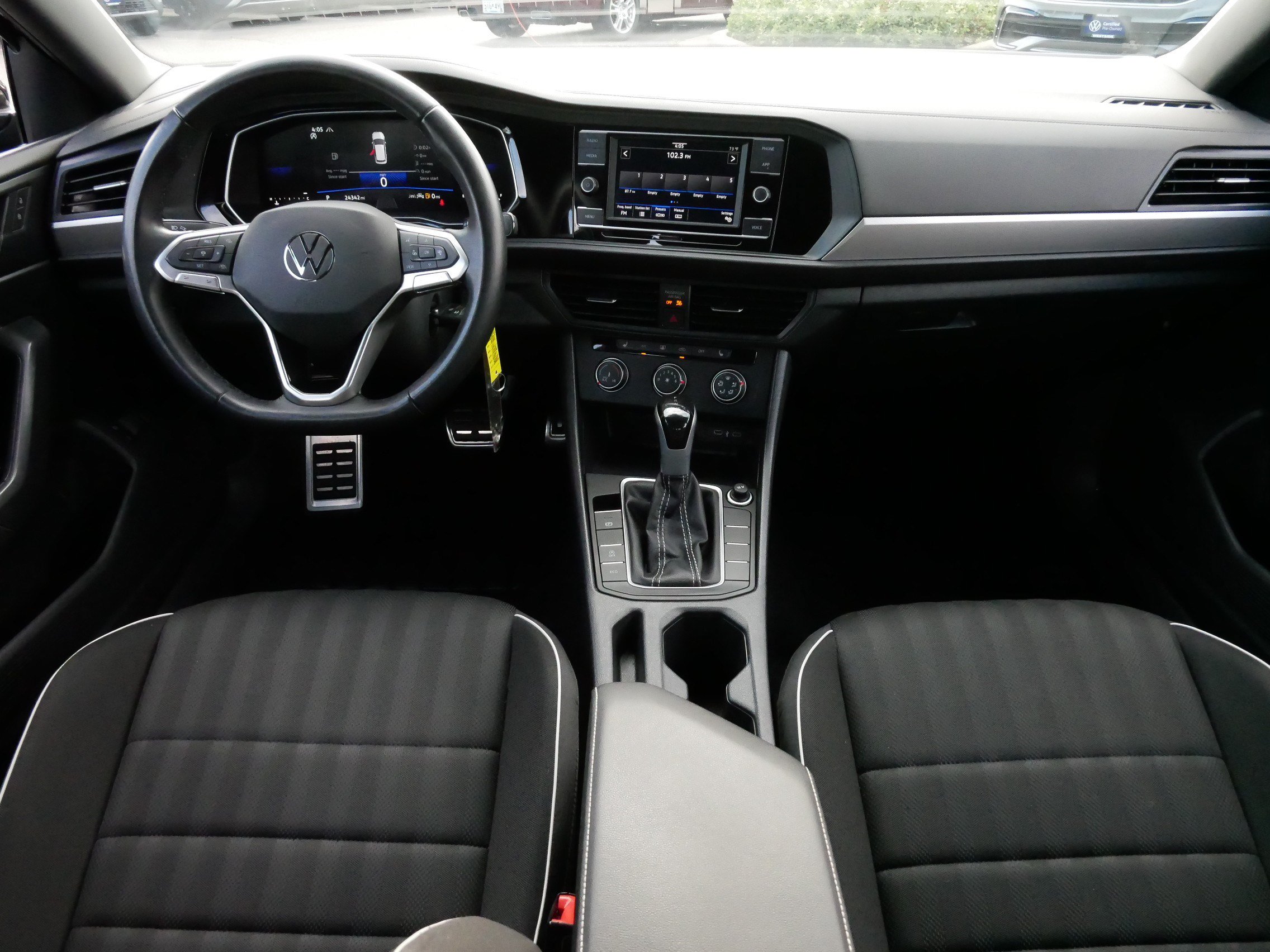 Certified 2024 Volkswagen Jetta Sport FWD image 11