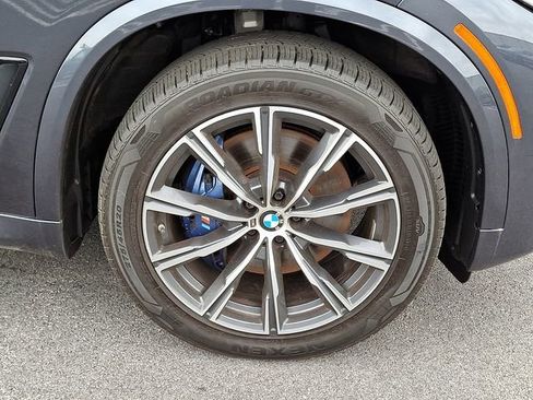 Used 2022 BMW X5 xDrive40i w/ M Sport Package AWD/4WD image 8