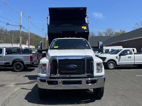New 2025 Ford F650 2WD Regular Cab Super Duty image 15