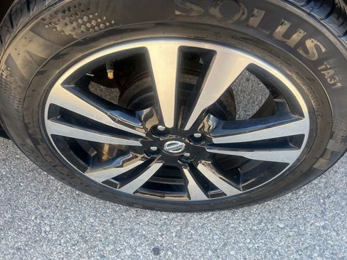 Used 2019 Nissan Kicks SV image 42