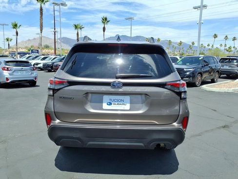 Certified 2025 Subaru Forester Premium AWD/4WD image 11