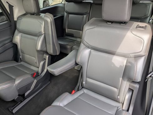 Used 2025 Ford Expedition Active AWD/4WD image 32