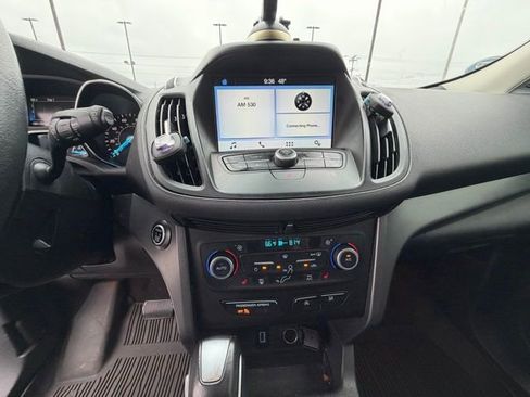 Used 2019 Ford Escape SEL image 10