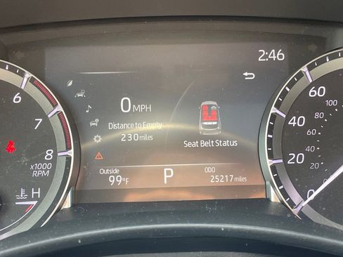 Used 2023 Toyota Highlander XSE FWD image 7