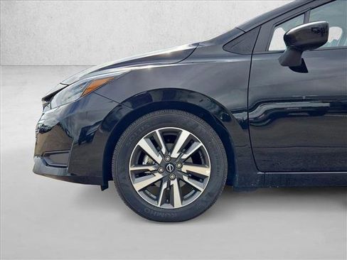 Used 2025 Nissan Versa SV FWD image 21