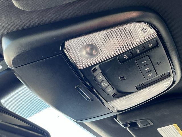 Used 2025 Dodge Durango GT AWD/4WD image 35