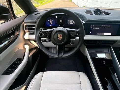 Certified 2025 Porsche Macan 4 Electric AWD/4WD image 11