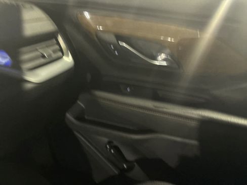 Used 2020 GMC Terrain SLE w/ Driver Convenience Package image 18