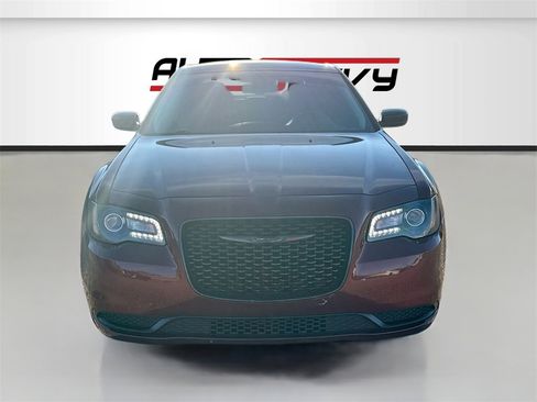 Used 2021 Chrysler 300 Touring w/ Sport Appearance Package image 2