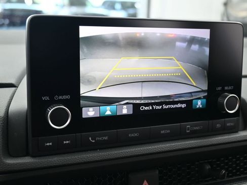 Used 2024 Honda CR-V EX image 17