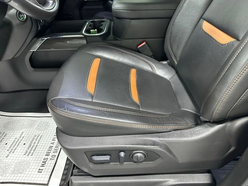 Used 2022 GMC Sierra 2500 AT4 image 14