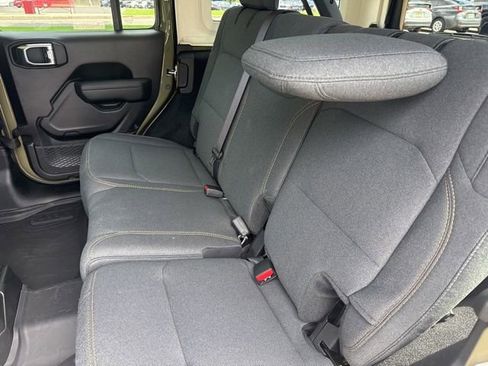Used 2025 Jeep Wrangler Unlimited Sport AWD/4WD image 21