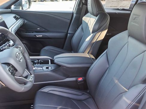 New 2026 Lexus TX 500h F SPORT Performance Premium image 18