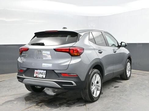 Used 2025 Buick Encore GX Preferred AWD/4WD image 9
