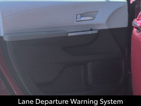 Certified 2026 Toyota Sienna XLE FWD image 16