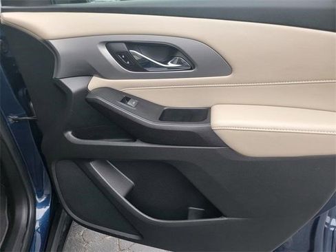 Certified 2023 Chevrolet Traverse LS image 22