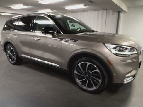Used 2021 Lincoln Aviator Reserve w/ Equipment Group 202A AWD/4WD image 2