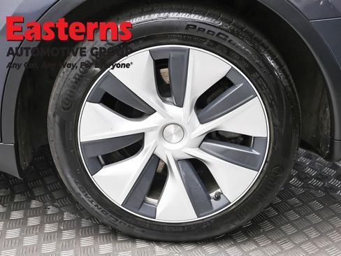 Used 2020 Tesla Model Y Long Range AWD/4WD image 8