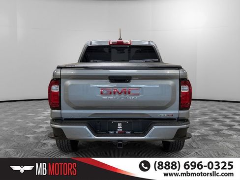 Used 2025 GMC Canyon AT4 image 4