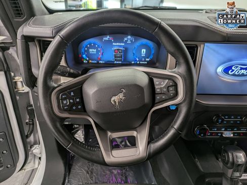 Used 2025 Ford Bronco Outer Banks AWD/4WD image 22