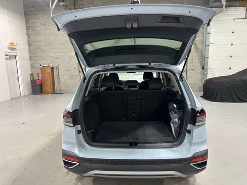 New 2026 Volkswagen Taos SE image 21