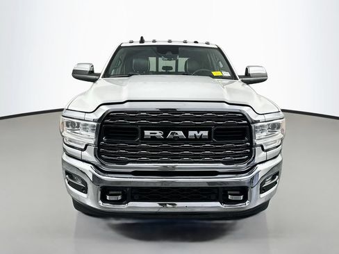 Used 2022 RAM 3500 Limited AWD/4WD image 2