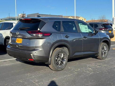 New 2026 Nissan Rogue S image 3