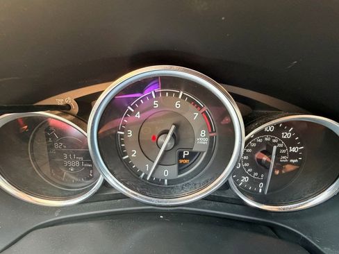Used 2016 MAZDA MX-5 Miata Club image 10