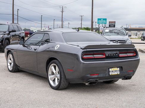 Used 2016 Dodge Challenger R/T Plus RWD image 7