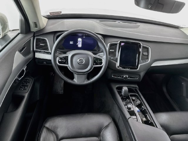 Used 2023 Volvo XC90 B5 Core AWD/4WD image 23